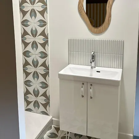 De Le Vernede * Aramon